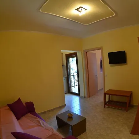 Apartmanhotel Glikadi 2*